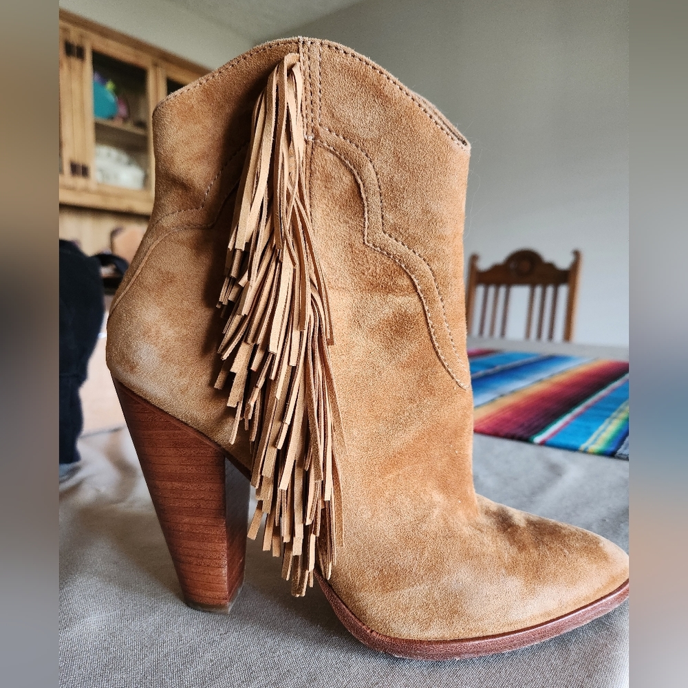 Frye suede fringe boots